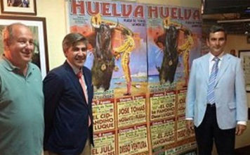 Óscar Polo y Carlos Pereda presentando la Feria en Lisboa.