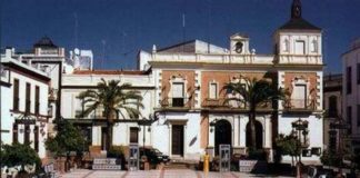 Fachada del Ayuntamiento de Valverde del Camino.