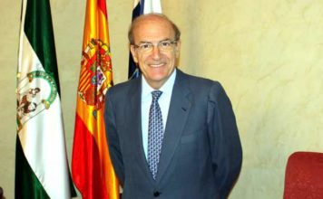 Pedro Rodríguez, alcalde de Huelva, ofrece la bienvenida al nacimiento de HUELVA TAURINA.