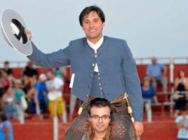 Nuevo triunfo de Romero Andrés Romero, a hombros.