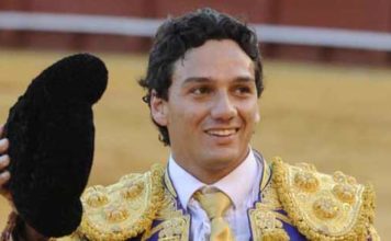 El sevillano Oliva Soto estará en el cartel de la reinauguración de Cortegana. (FOTO: lopezmatito.com)