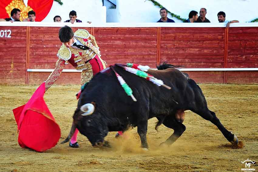 Esaú Fernández.