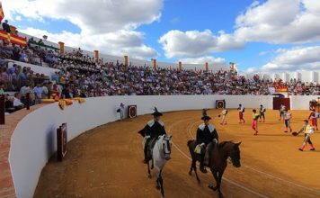 Finito, Ambel Posada y Silveti, anunciados en Zalamea la Real Plaza de Zalamea la Real.