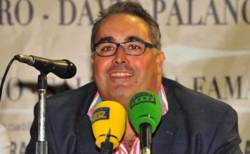El periodista taurino onubense Javier García-Baquero. (FOTO: Vicente Medero)