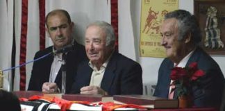 Alonso Sánchez, José Escobar y Jaime Guardiola. (FOTO: Gilberto/devalverde.es)