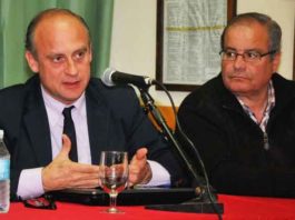 Chequeo actualizado a la Fiesta en Zalamea la Real El periodista Paco Guerrero durante su intervención en la Peña de Zalamea la Real. (FOTO: Vicente Medero)