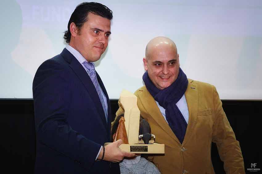 Manolo Contreras.