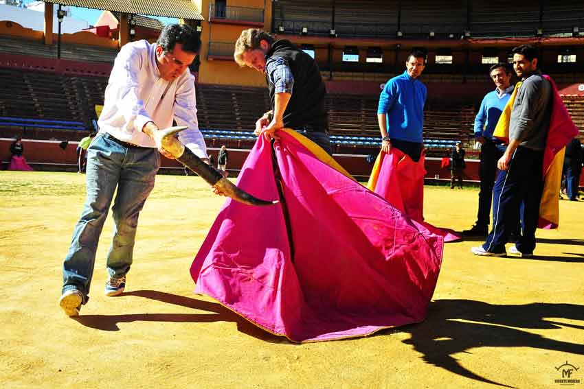 Curso de toreo para aficionados.