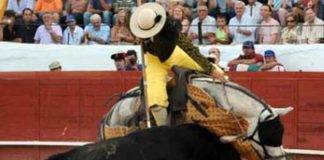 Tercio de varas del toro 'Arito' de Guardiola, en la corrida concurso de Valverde del año pasado.