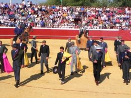 Uno de los últimos paseíllos en Almonte. (FOTO: Golberto)