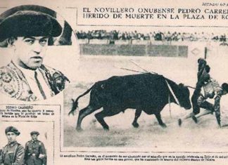 Recorte de prensa de un periódico de la época informando de la cornada mortal del torero onubense Pedro Carreño.