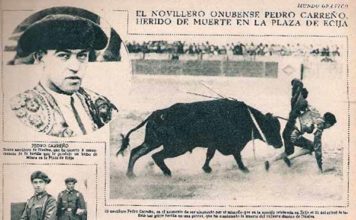 Recorte de prensa de un periódico de la época informando de la cornada mortal del torero onubense Pedro Carreño.