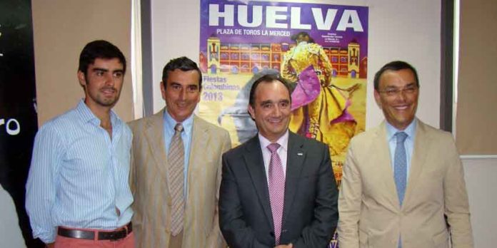 Miguel Ángel Perera, el empresario Carlos Pereda, el presidente de Diputación de Badajoz y el presidente de Diputación de Huelva.