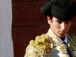 Emilio Silvera triunfa en el festejo de El Campillo El novillero onubense Emilio Silvera.