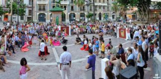 Aspecto panorámico de la Plaza de Las Monjas durante la demostración de toreo de salón de Miguel Ángel Perera. (FOTO: Vicente Medero)