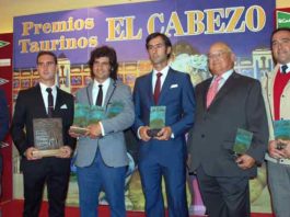 Noche de trofeos taurinos en Huelva (GALERÍA GRÁFICA) Los premiados en las últimas Colombinas. (FOTO: Pepe Plaza)