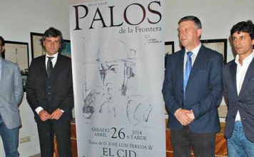 El Cid, José Doblado y Daniel Luque, cartel para Palos El ganadero José Luis Pereda, el empresario Jorge Buendía, el alcalde de Palos y el torero local, José Doblado. (FOTO: Pepe Plaza)