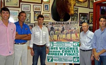 Acto de presentación de los carteles de Zalamea. (FOTO: Víctor Palmar)