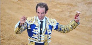 Salvador Cortés, en la corrida de la reciente Feria de Zalamea. (FOTO: Arizmendi)