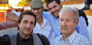 Nuestro compañero Pepe Plaza, junto a su padre, Manuel Prieto 'Manolín'. (FOTO: Vicente Medero)