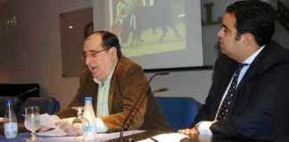Vicente Parra durante la charla celebrada en Huelva. (FOTO: Arizmendi)