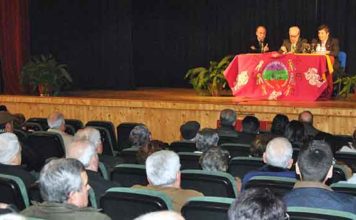 José Luis Benlloch en el concurrido acto de la Peña Taurina 'La Divisa' celebrado en Trigueros. (FOTO: Arizmendi)
