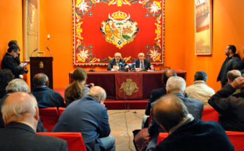 Tres onubenes en los carteles de la Maestranza Acto de presentación de los carteles de Sevilla.