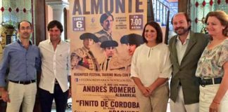 Acto de presentación del festival de Almonte. (FOTO: Arizmendi)