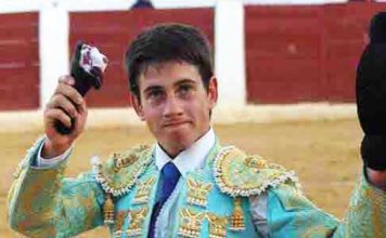 Buenas actuaciones de Conquero y Andrés Romero El novillero onubense Alejandro Conquero.